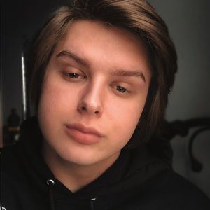 Meet your Posher, Damion